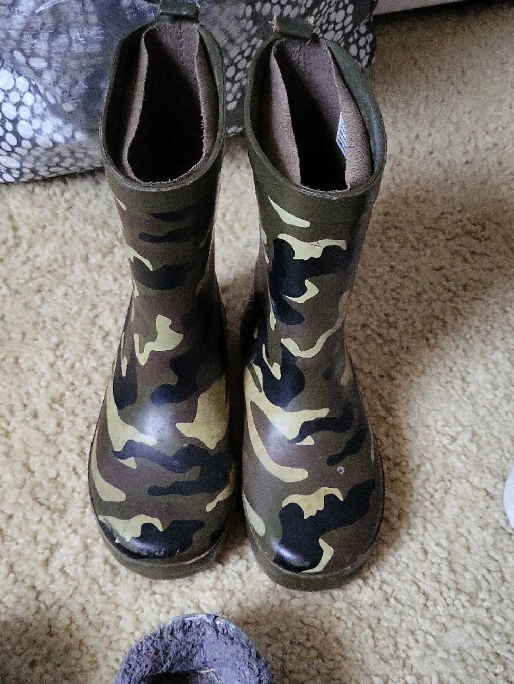 Kids Dinosaur Slip-On Clog - Green & Blue And Rain Boots Size 9/10
